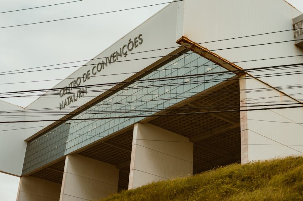 Comparação de Características Técnicas - imagem editorial 1